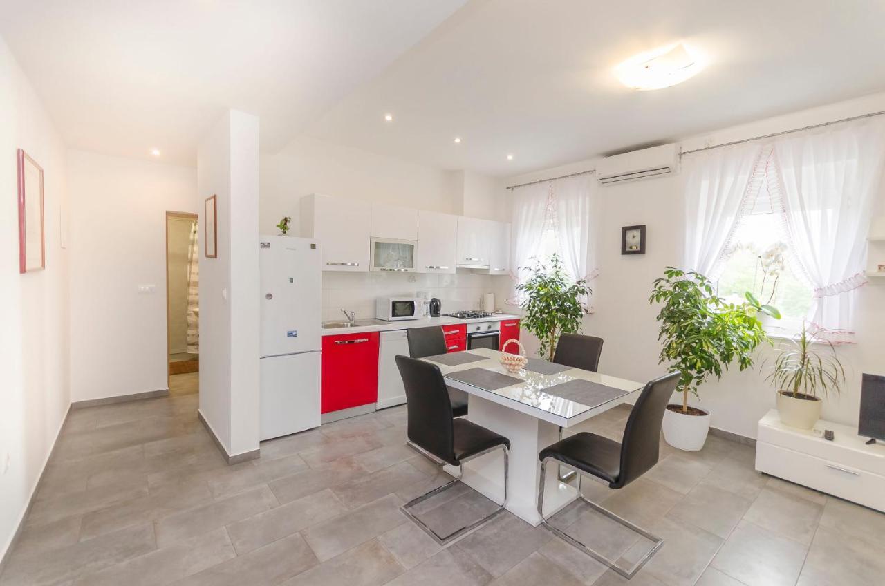 Apartment Luka Rupe Екстериор снимка