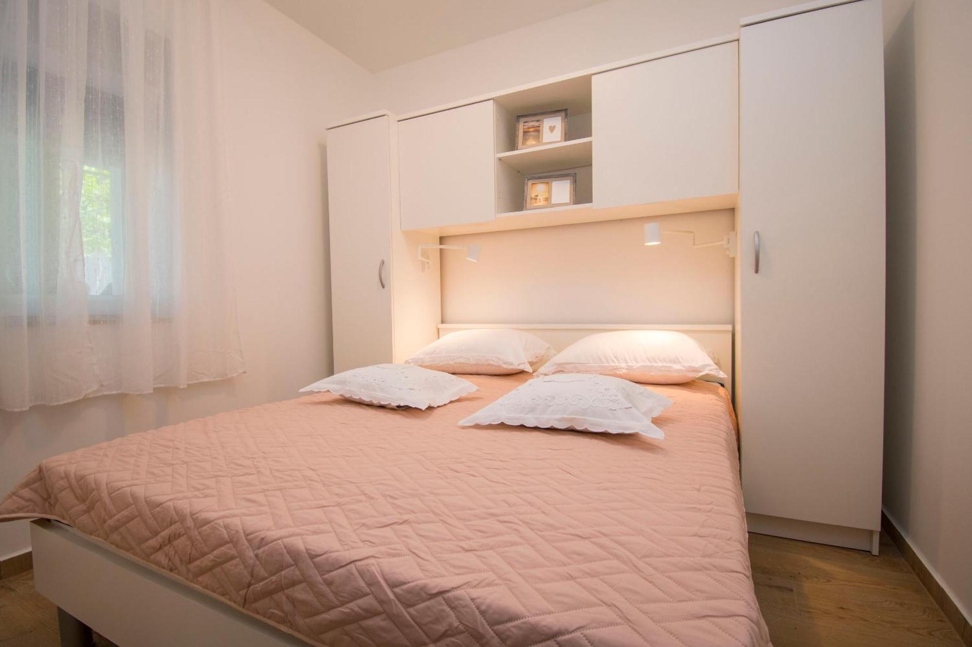 Apartment Luka Rupe Екстериор снимка